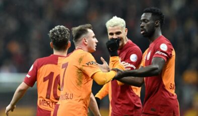 Galatasaray geri düştüğü maçta galibiyete 3 golle uzandı