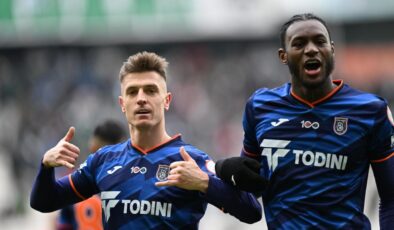 Piatek hat-trick yaptı Başakşehir kazandı