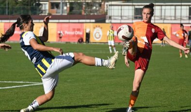 Fenerbahçe ve Galatasaray rekabeti kadın futbolunda da sürüyor