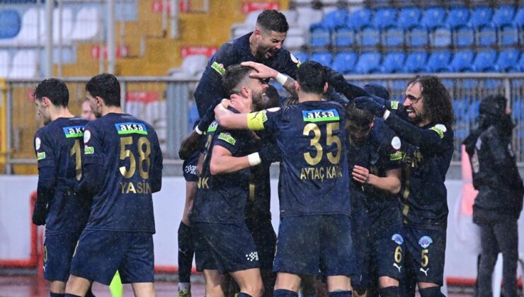 Kasımpaşa 3 puanı 3 golle aldı