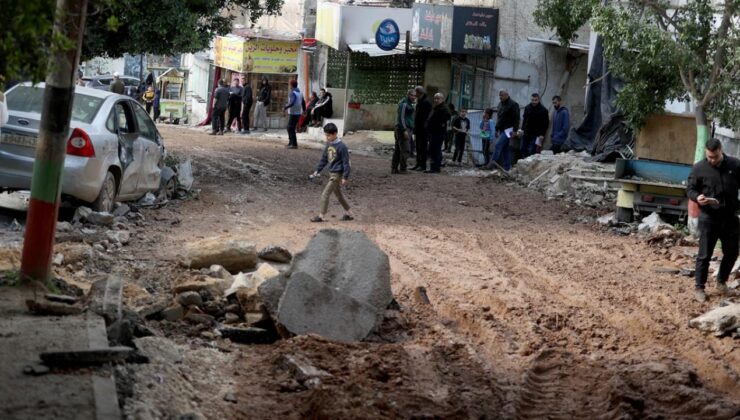 İsrail güçleri, Batı Şeria’daki mülteci kampına baskında bir Filistinliyi öldürdü