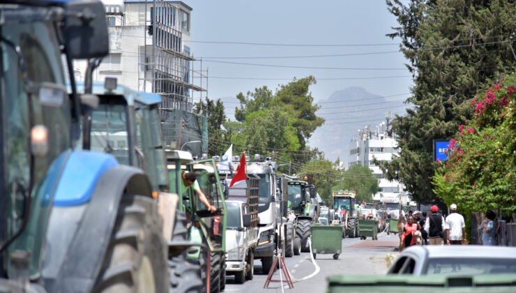 Hayvan üreticileri Başbakanlık’ta…Naimoğulları: “Mücadeleye devam edeceğiz”