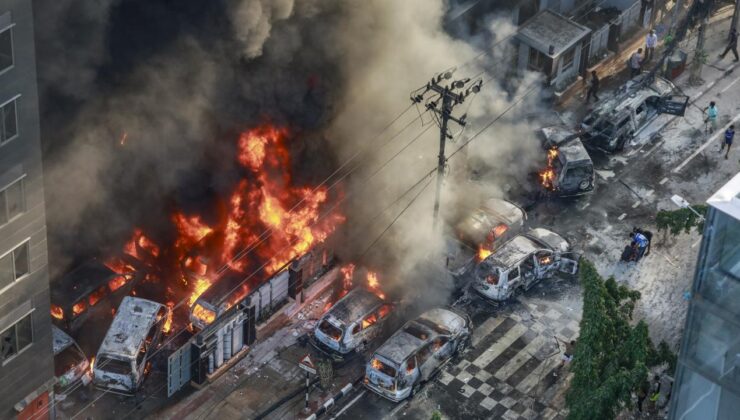 Bangladeş’te 4 gün önce çıkan yangında kaybolan 130’dan fazla kişi aranıyor