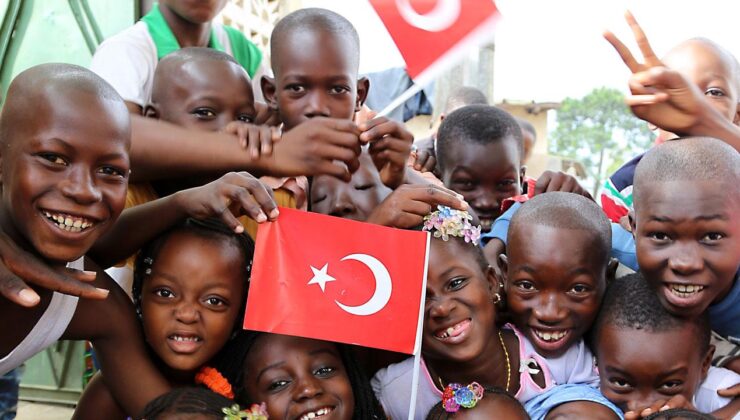 Financial Times: Türkiye Afrika’da Batı’ya göre üstün konumda