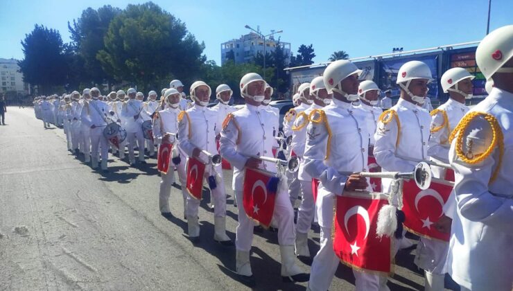 MSÜ Deniz Astsubay Meslek Yüksek Okulu öğrencileri Gazimağusa Limanı’nı ziyaret ediyor