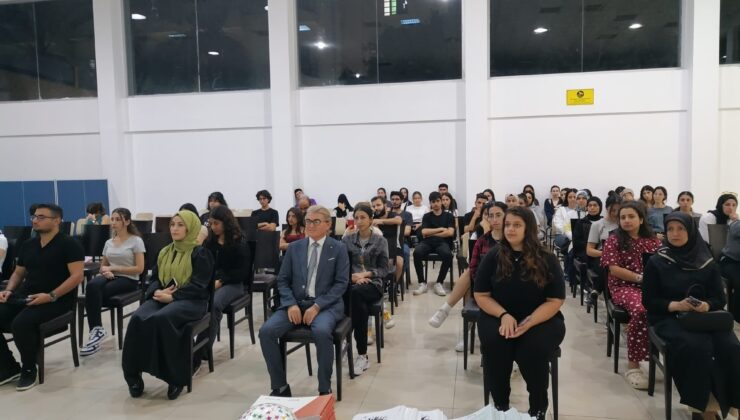 DAÜ-PDRAM’dan “üniversite yaşamına uyum” semineri