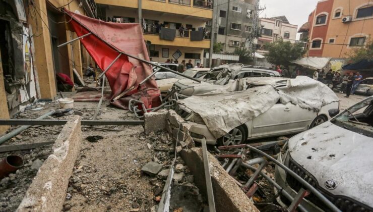 İşgalci İsrail ordusu, Gazze Şeridi’nde yerlerinden edilmiş kişilerin sığındığı BM’ye bağlı okulu bombaladı