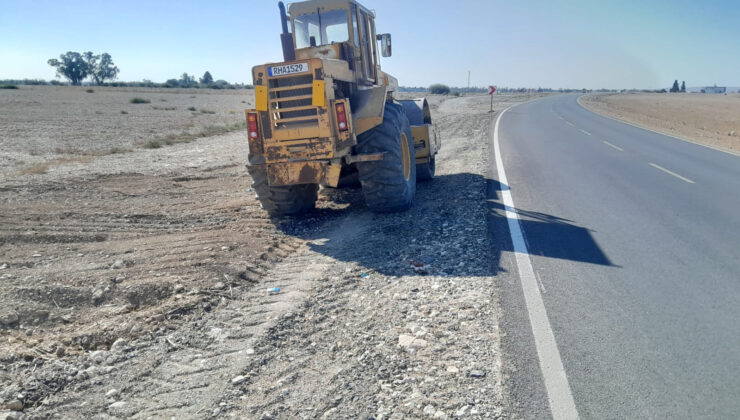 Mesarya Belediyesi, Dörtyol-Türkmenköy arası banket düzenleme çalışmalarını tamamladı