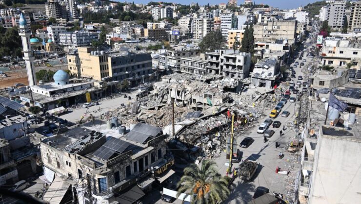 Katil İsrail ateşkesi ihlal etmeyi sürdürüyor